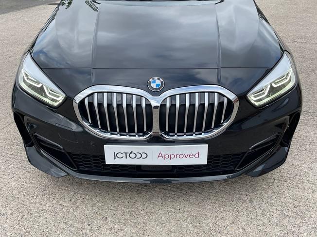 BMW 1 Series Photo 21