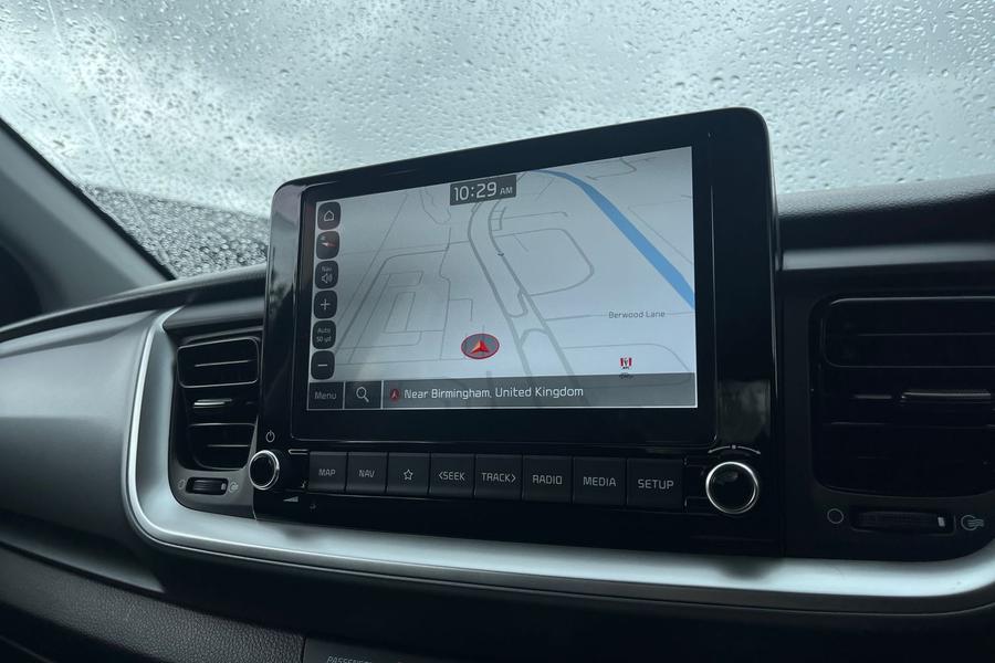 Kia STONIC Photo autoimg-80e5491a2a8140839732d2d7c334a496bd02f71a.jpg