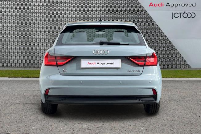 AUDI A1 Photo 7