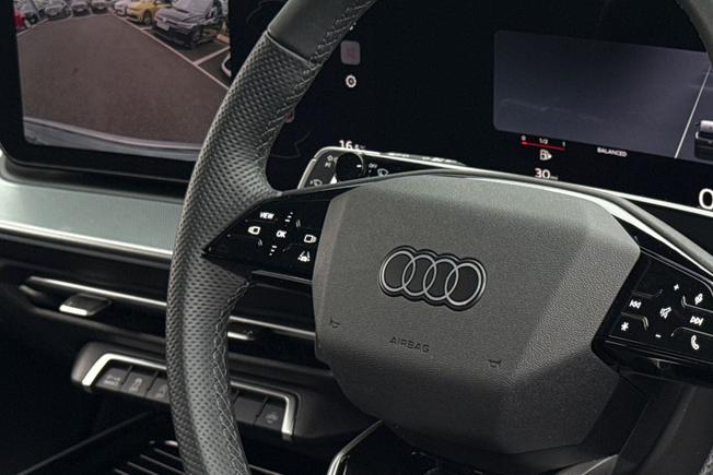 Audi Q3 Photo 43
