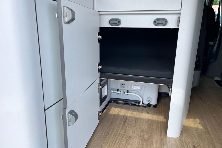 Used Ford TRANSIT CUSTOM HF75FGN 29