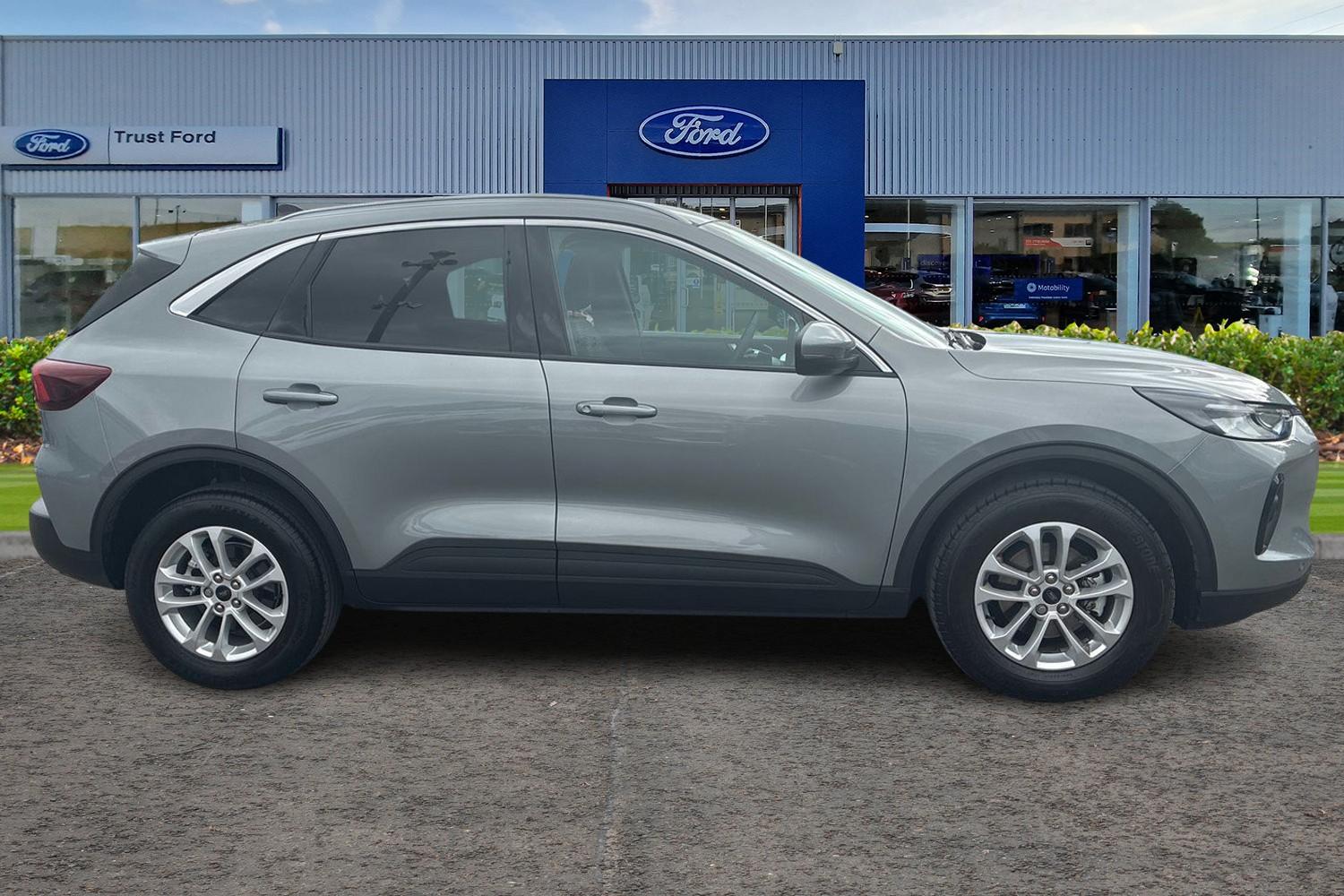 Ford Kuga Photo 2