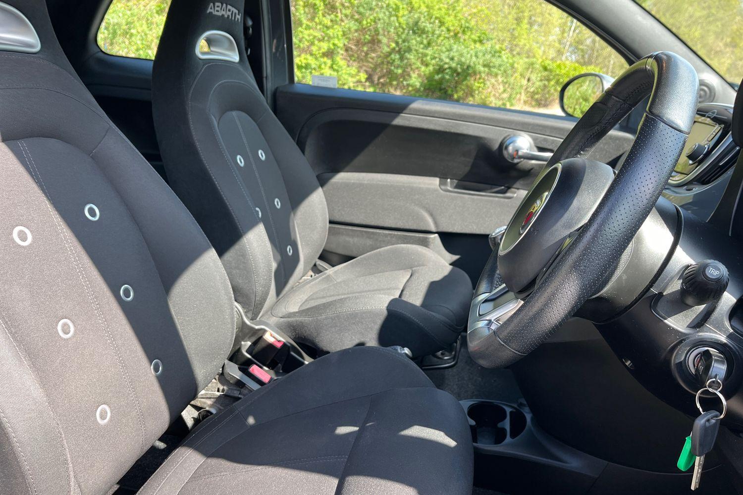 Abarth 595 Photo 16