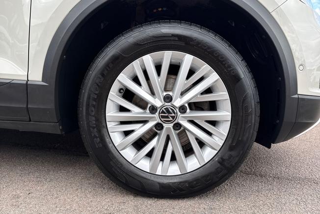 VOLKSWAGEN T-Roc Photo 5