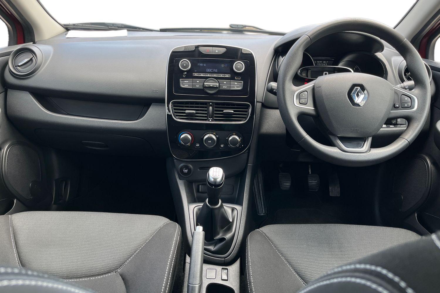 Renault CLIO Photo 9