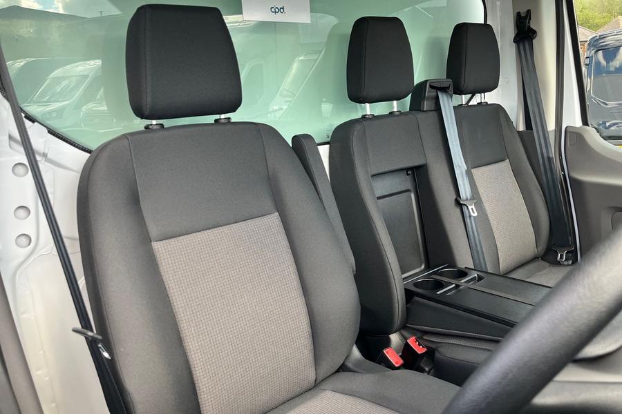 Ford TRANSIT Photo autoimg-80fff32990b19c45a998dedfd4eaaef0b61033ec.jpg