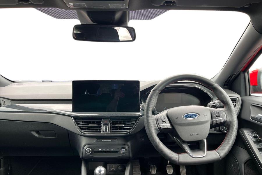 Ford FOCUS Photo autoimg-8100ee52f54b11fa874ea061253c10906a3f1ea8.jpg