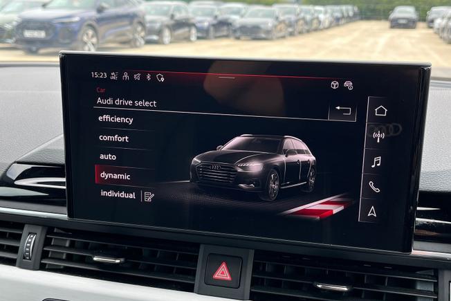 AUDI A4 Avant Photo 33