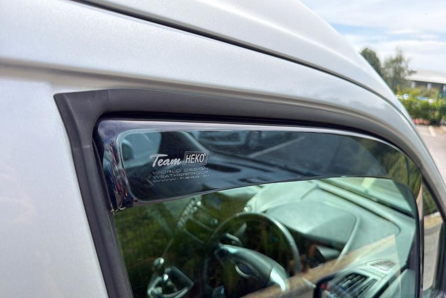 Used Ford Transit Connect VA19WKW 30