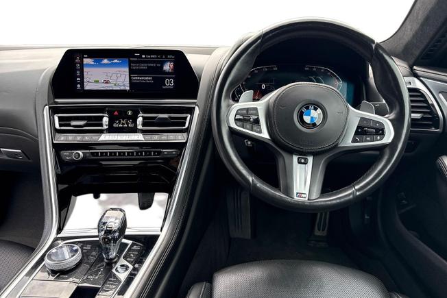BMW 8 Series Photo 11