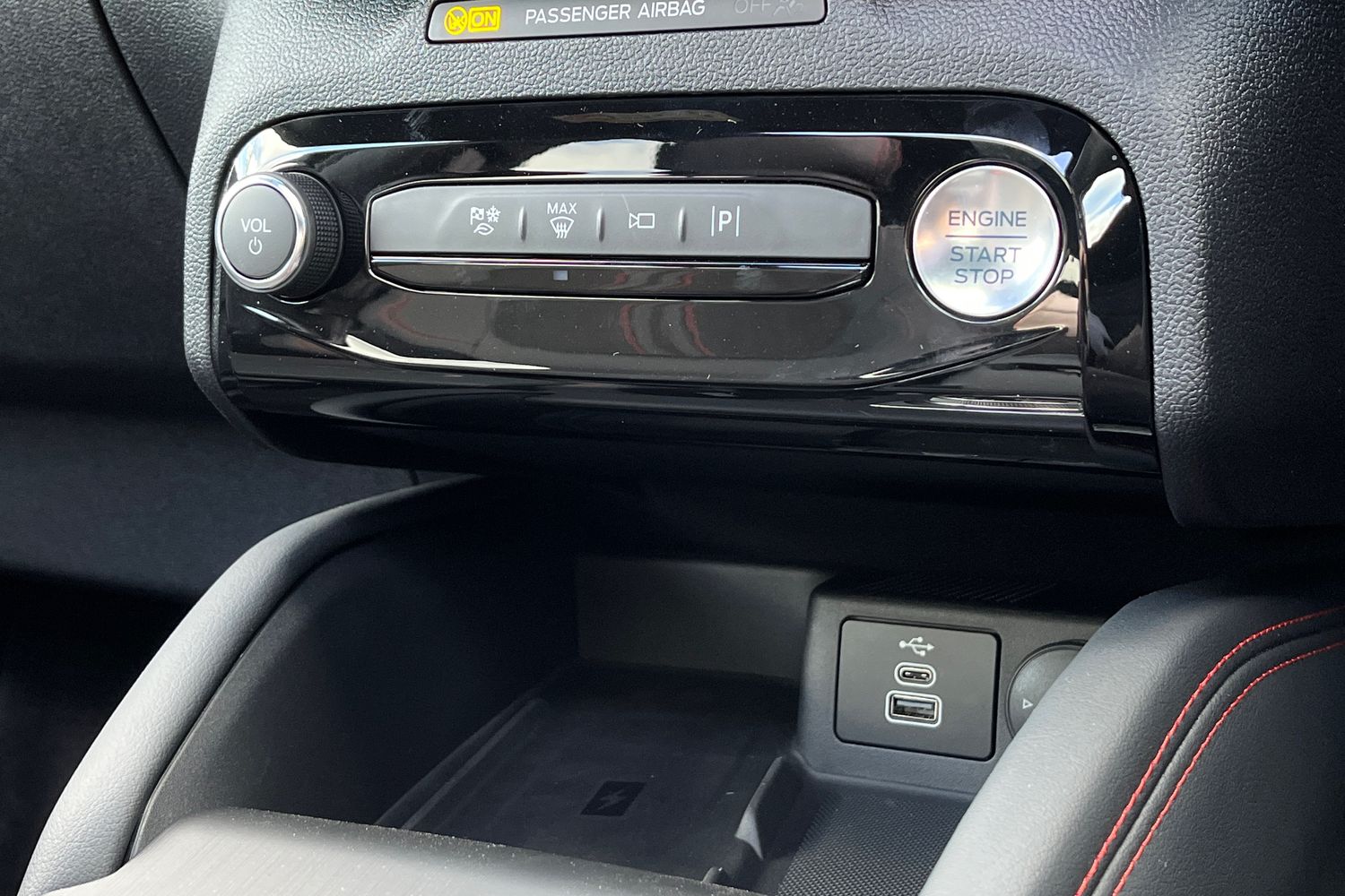 Ford Kuga Photo 32