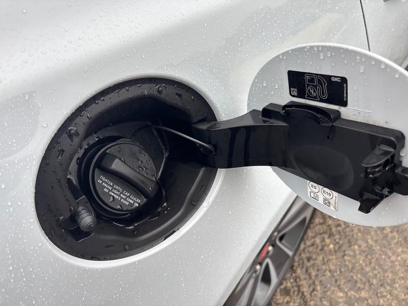 Used Jaguar XF YK21ZHJ 31