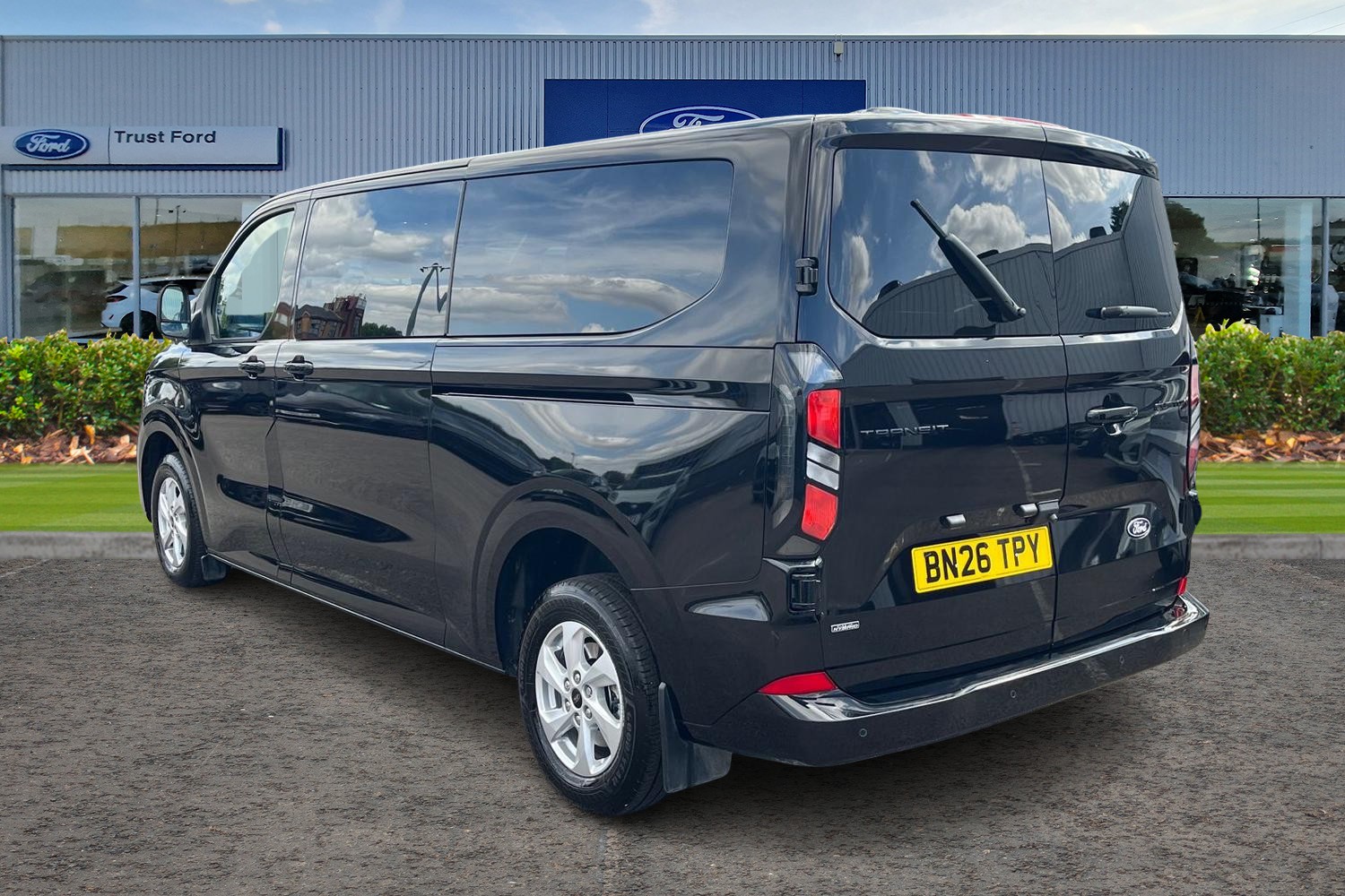 Ford TRANSIT CUSTOM Photo 1
