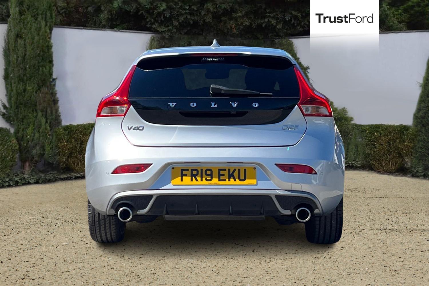 Volvo V40 Photo 6