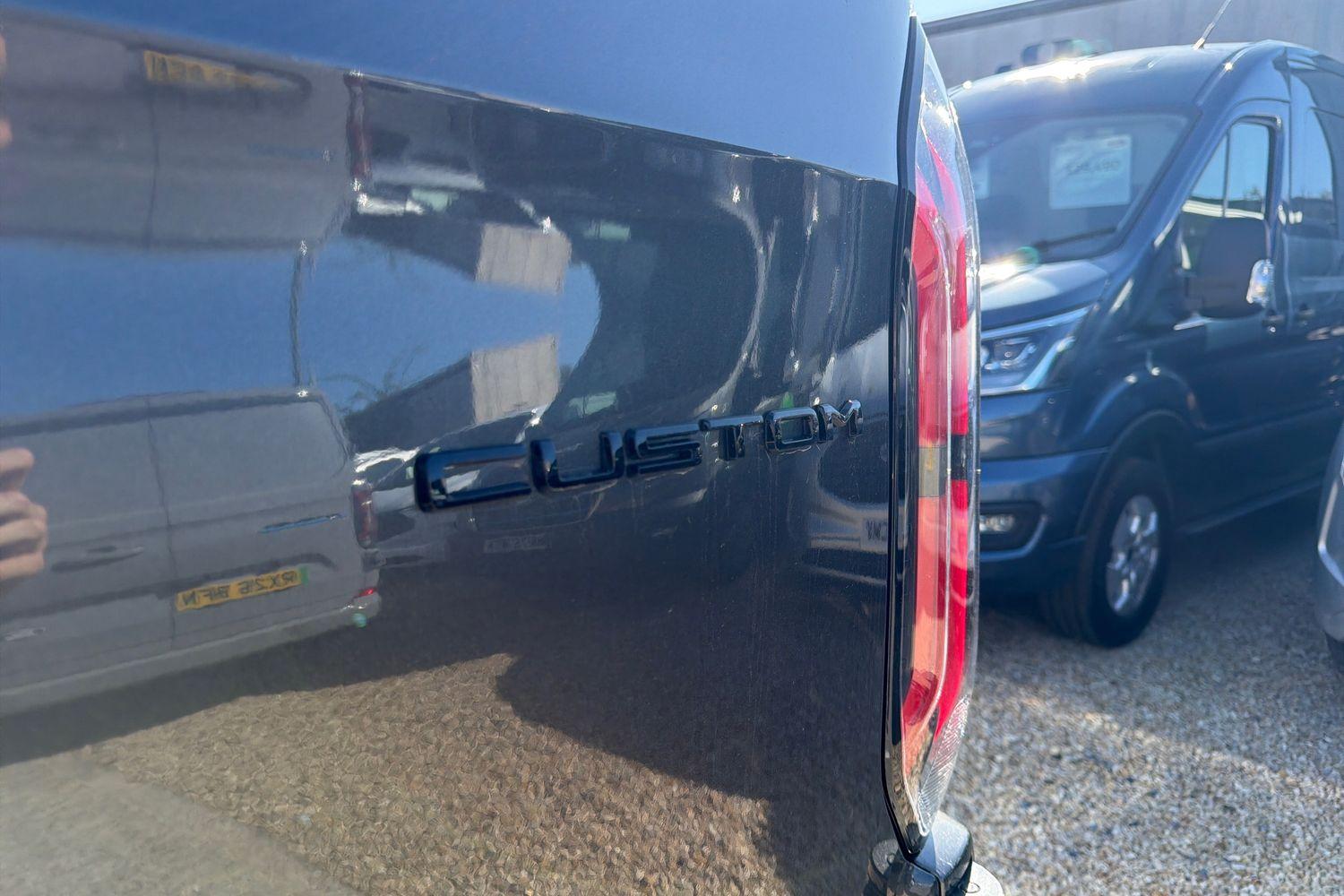 Ford TRANSIT CUSTOM Photo 19