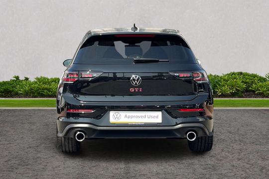 Volkswagen Golf Photo autoimg-81099f678f97f18b0de53322f85237728b126a24.jpg