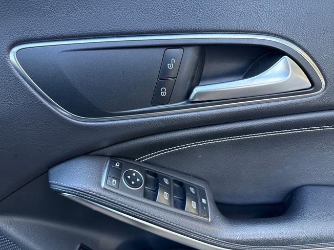 MERCEDES-BENZ CLA Class Photo 28