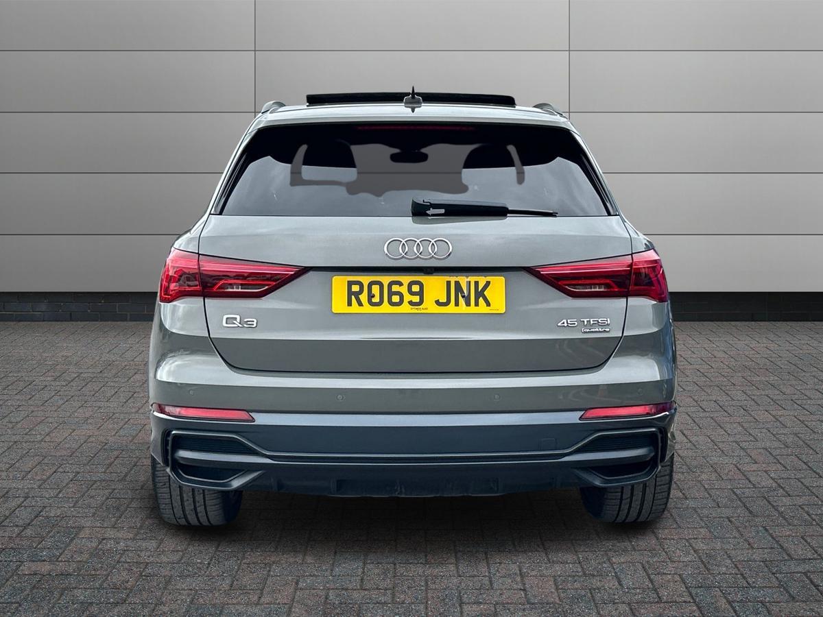 Audi Q3 Photo 5