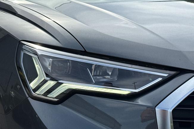Audi Q3 Photo 19