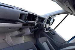 VOLKSWAGEN Crafter Photo 2
