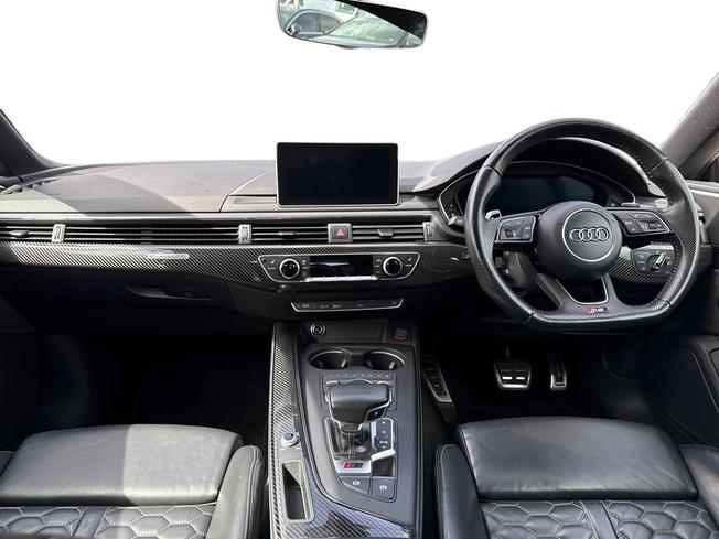 AUDI RS5 Photo 10
