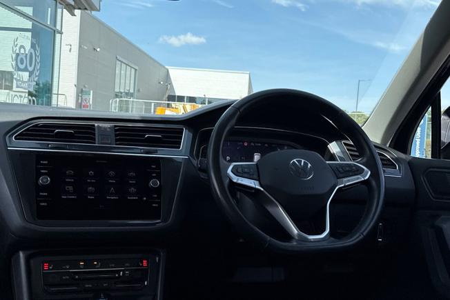 VOLKSWAGEN Tiguan Photo 47