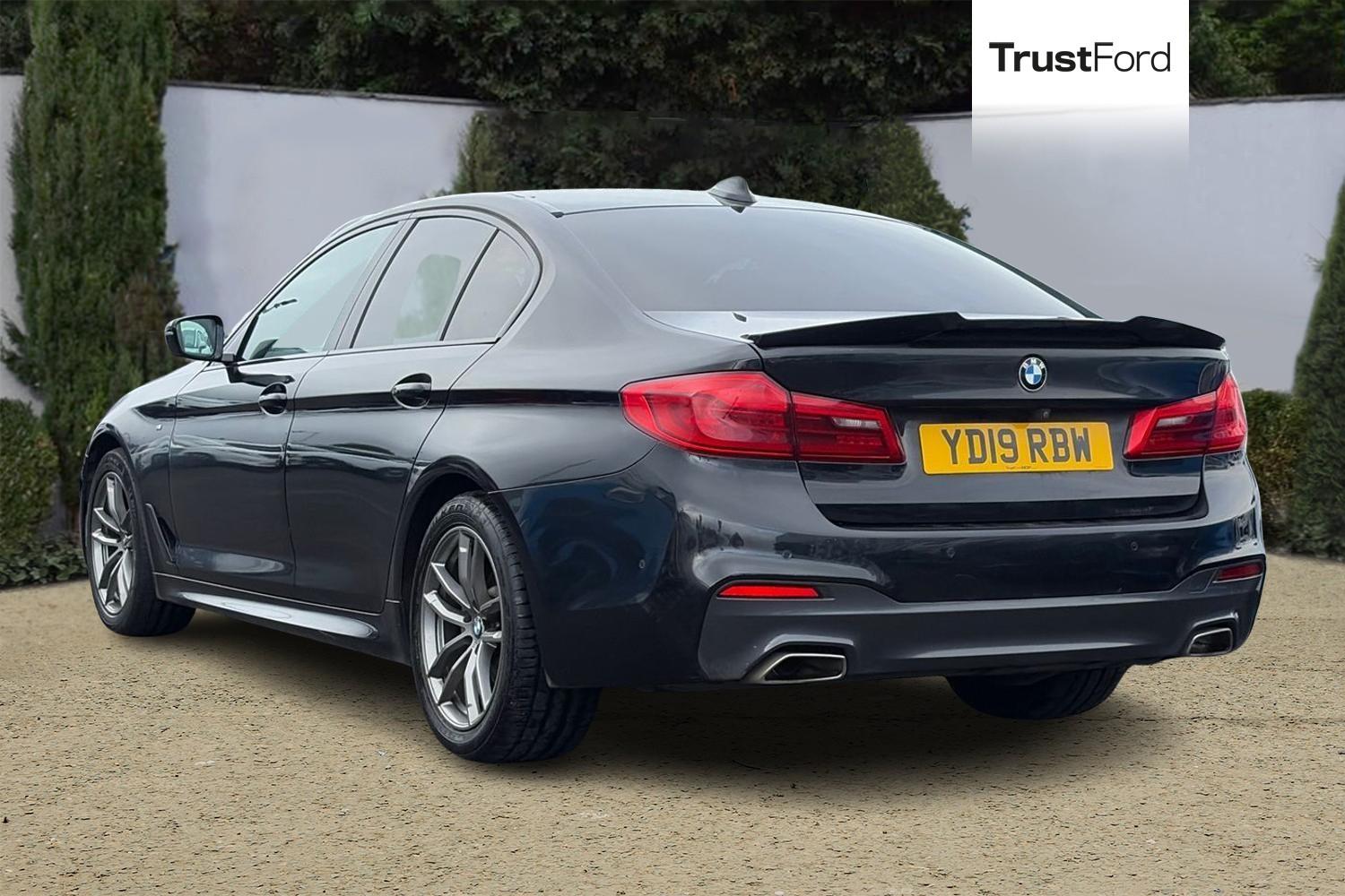 BMW 5 SERIES Photo 1