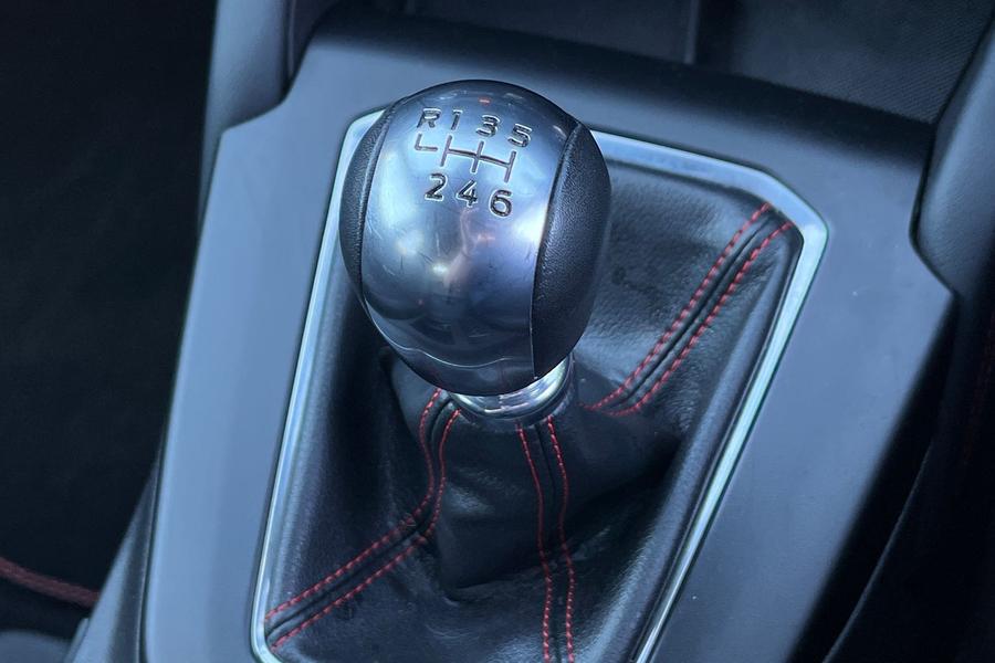 Ford KUGA Photo autoimg-8115077fb899d0ac0661c4b5ef4a42eaf1cb96a2.jpg