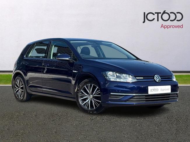 VOLKSWAGEN Golf Photo 1