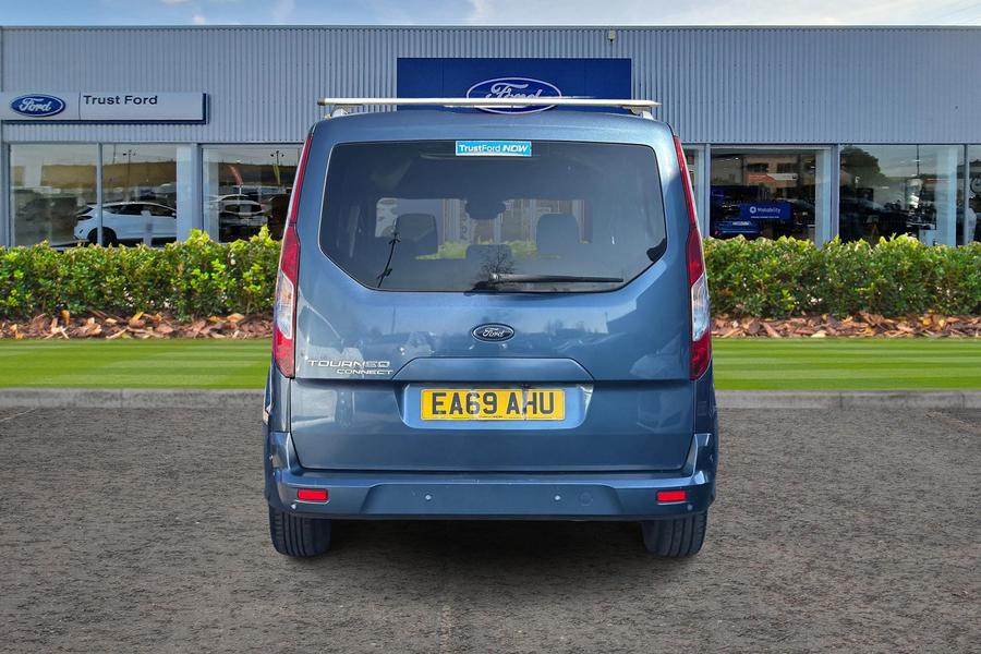 Ford TOURNEO CONNECT Photo autoimg-8117eb4782a59af1f318ce464ef6adc79e7b588d.jpg