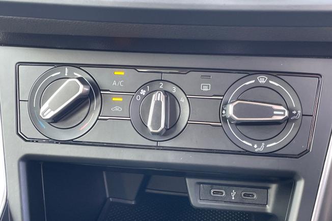 Volkswagen Polo Photo 45