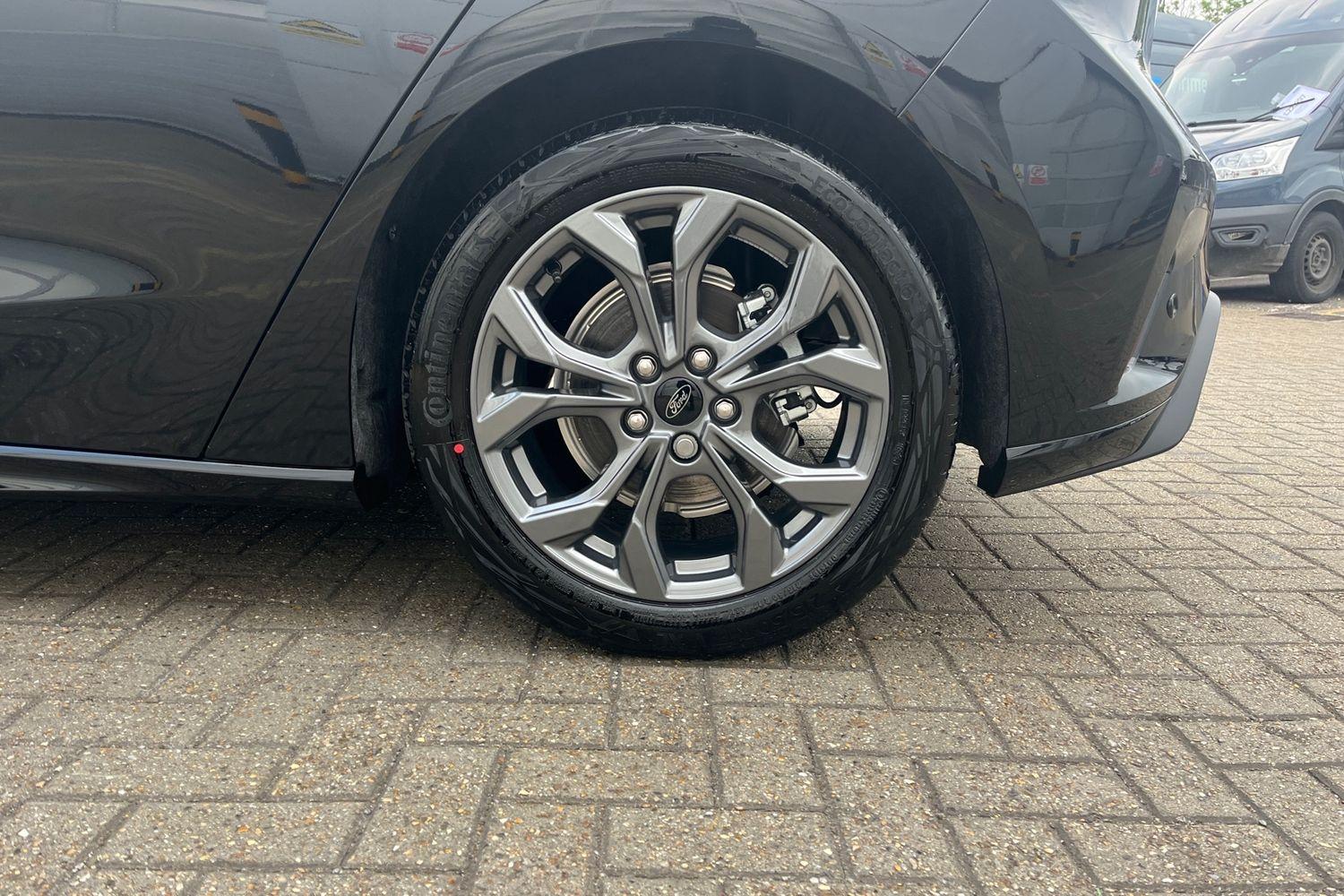Ford Focus Photo 7