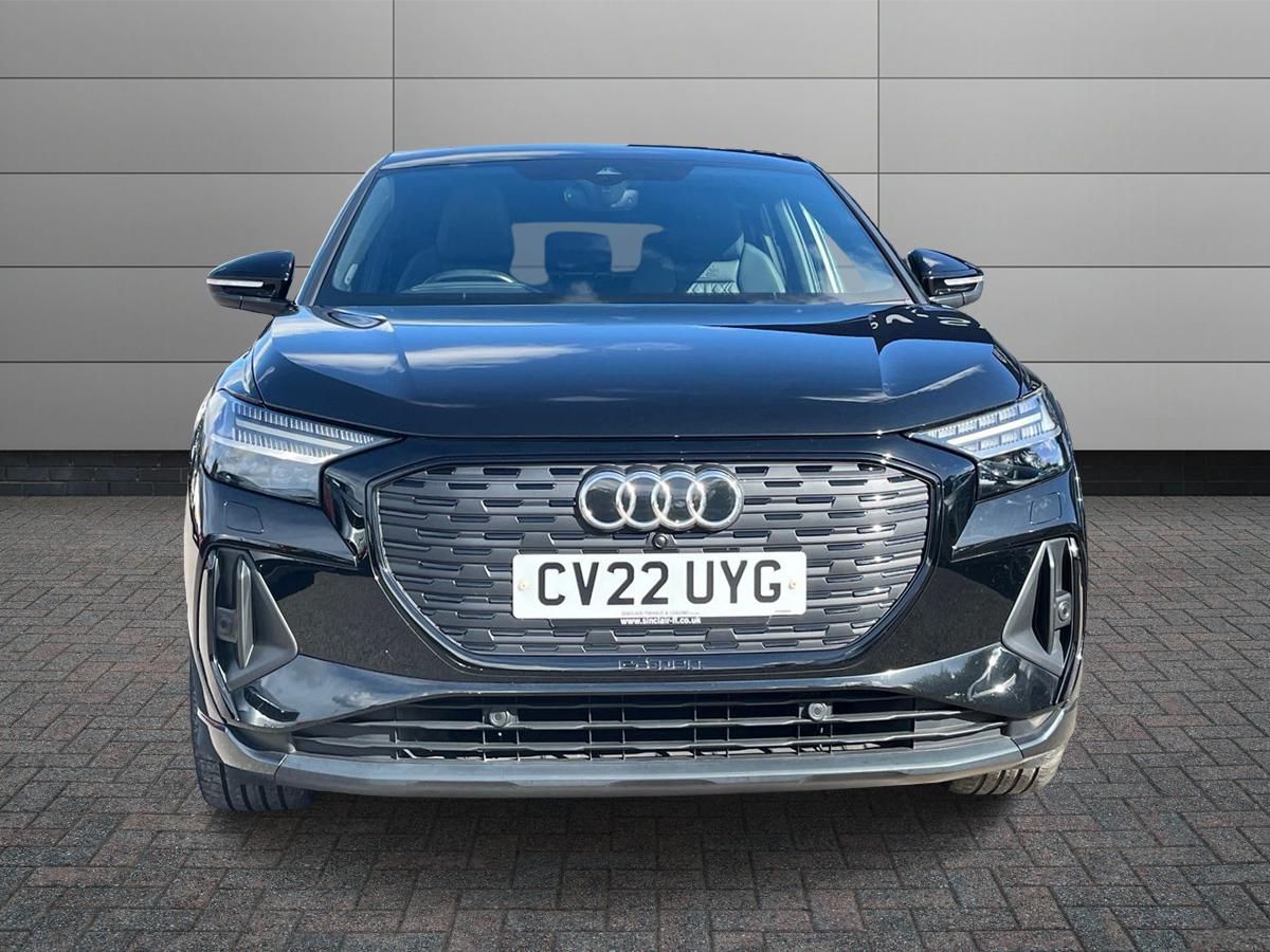 Audi Q4 e-tron Photo 7