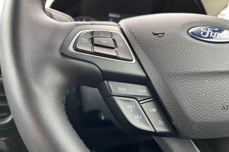 Ford ECOSPORT Photo autoimg-81209350583318a302c132c7d7ab4a61455d7f19.jpg