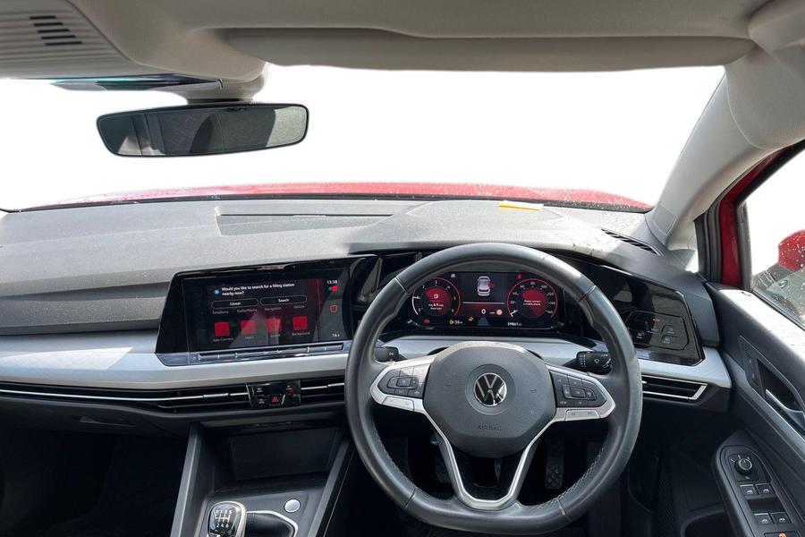 Volkswagen GOLF Photo autoimg-81227501cbb05425db7a5845846de562bfe3d91a.jpg