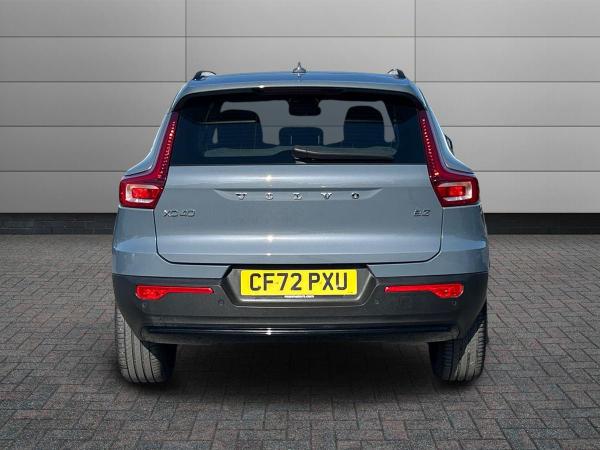 Volvo XC40 Photo autoimg-8124e5a3db9bd5e9aab294fde12964b3d2f93040.jpg
