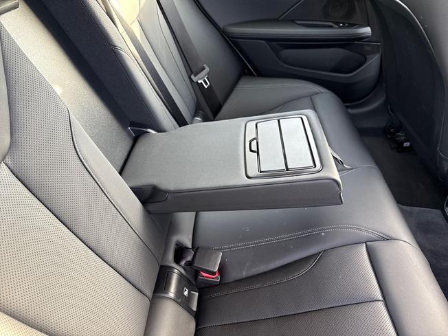 BMW I4 Photo 42