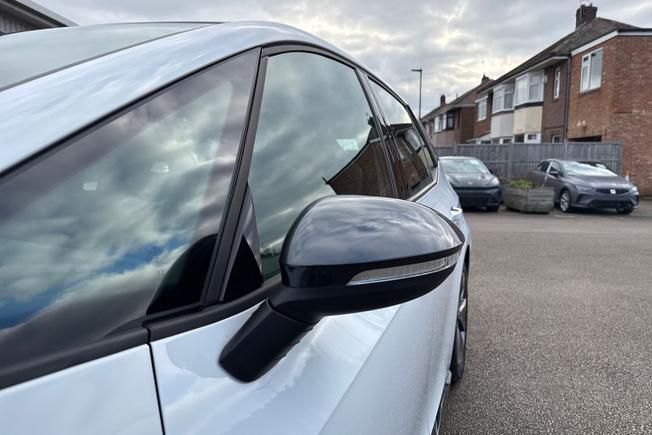 CUPRA BORN Photo 28