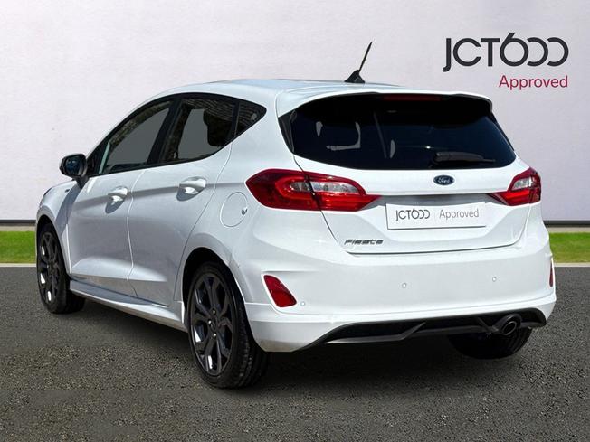 FORD Fiesta Photo 3