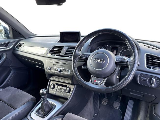 AUDI Q3 Photo 6