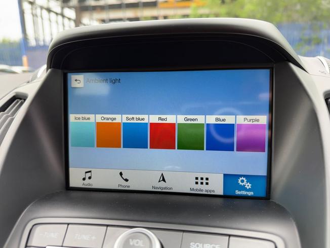 FORD Kuga Photo 43