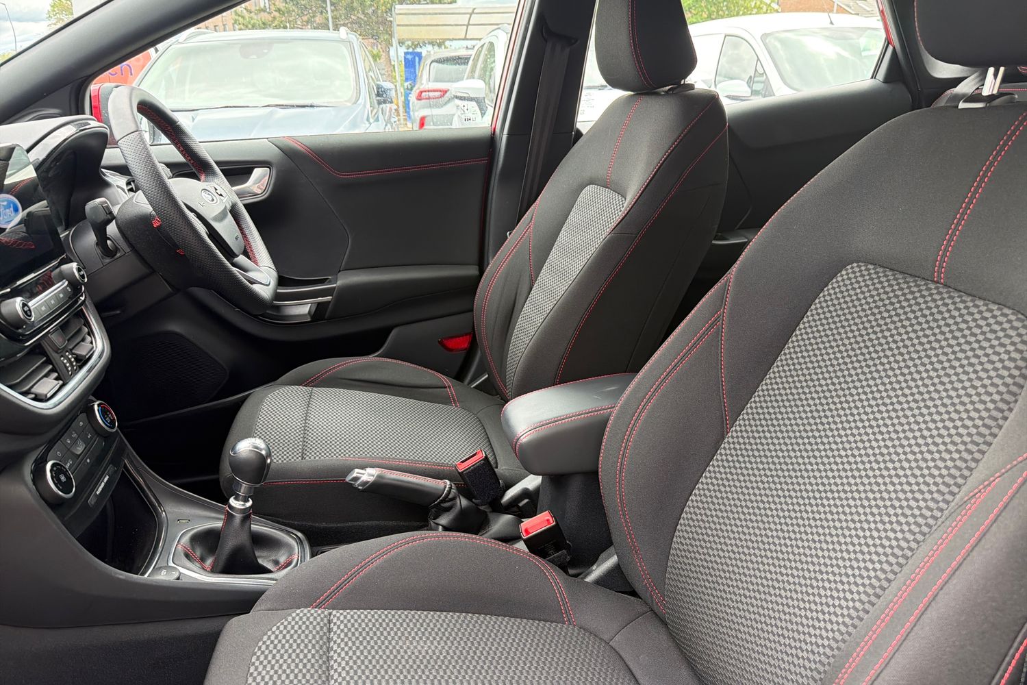 Ford PUMA Photo 18