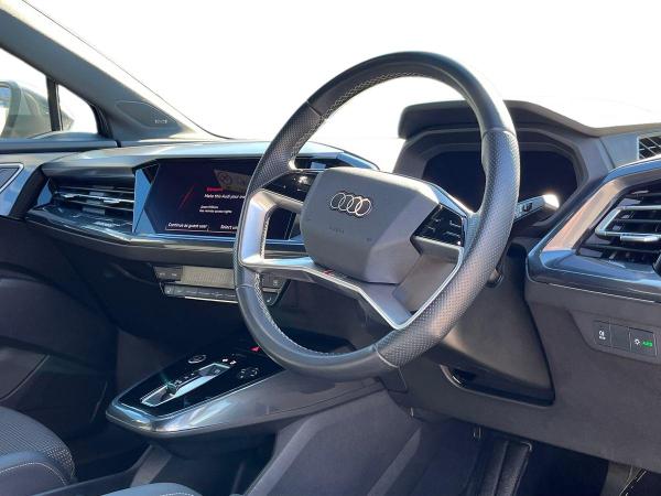 Audi Q4 e-tron Photo autoimg-81380af1e94c11f4f28d6378677c4f460180f5f4.jpg