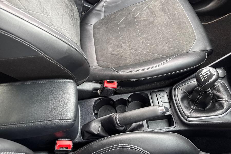Ford FIESTA Photo autoimg-81399db991cc8ea4f40c19dce72f1308c9b662cc.jpg