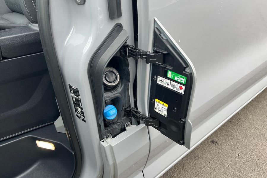 Ford Transit Custom Photo autoimg-813bbc8a12830eed9488080a4563d748d763b498.jpg