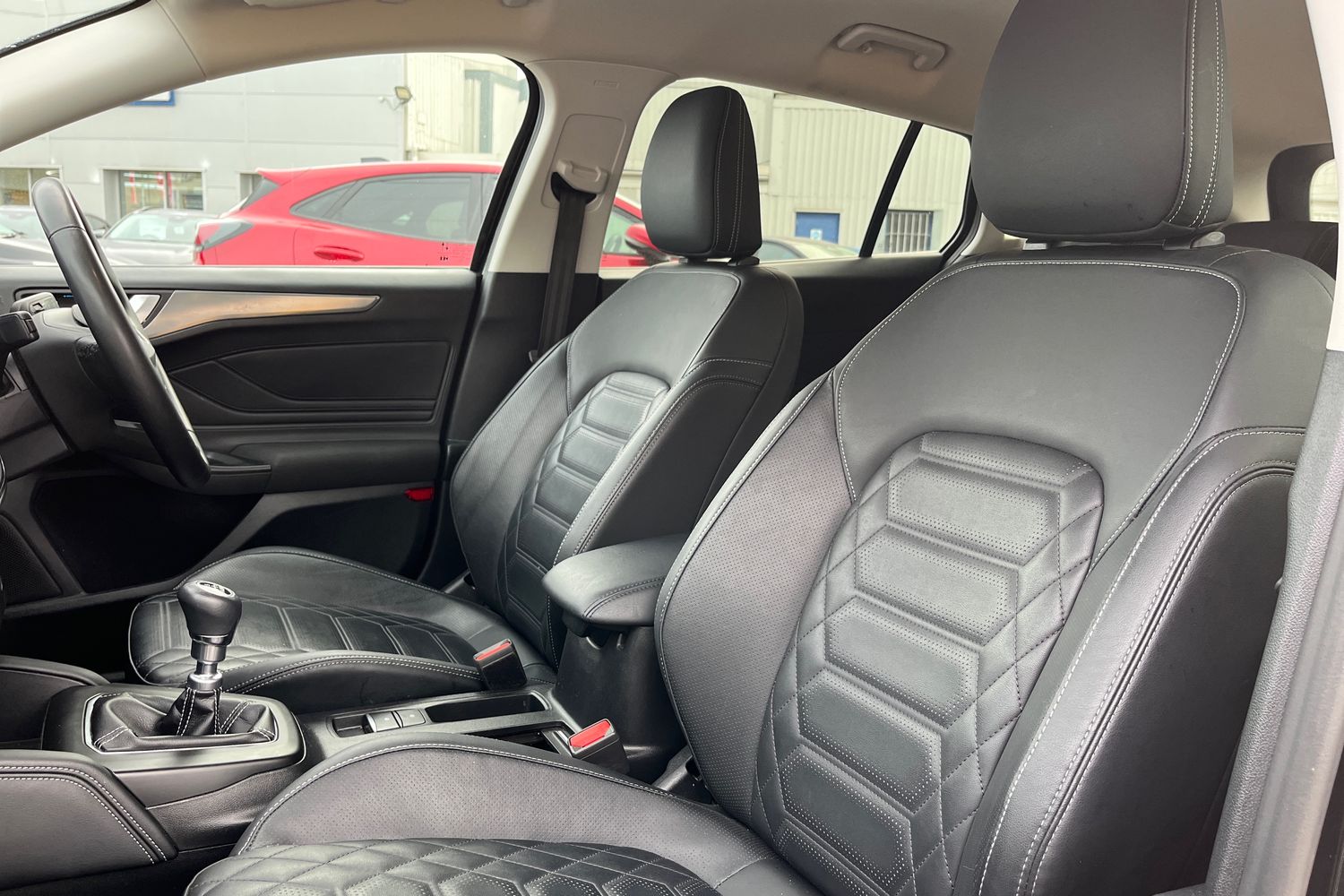 Ford FOCUS Photo 18