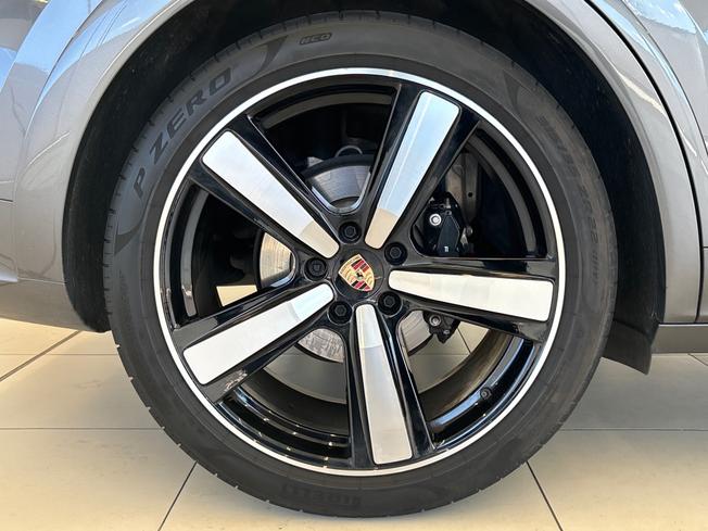PORSCHE Cayenne Photo 24