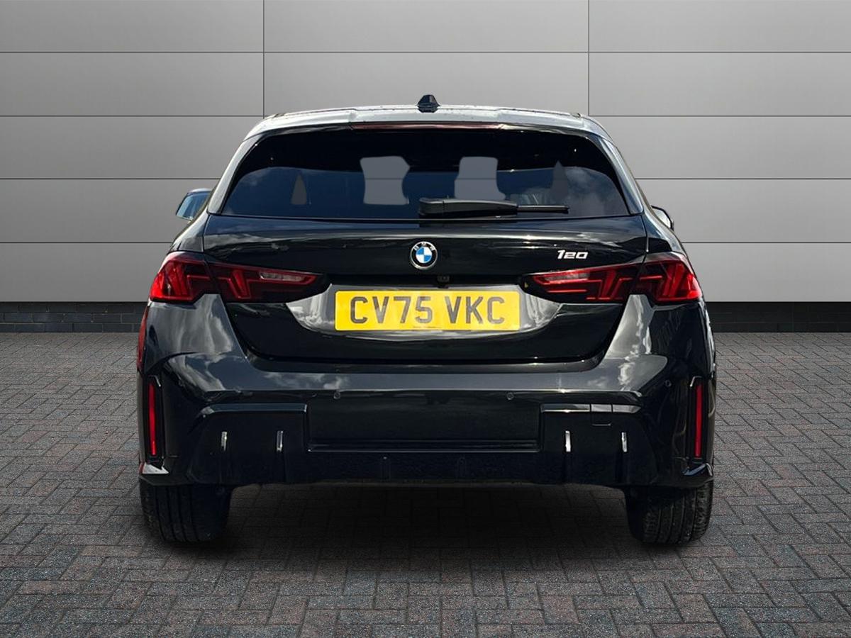 BMW 1 Series Photo 6
