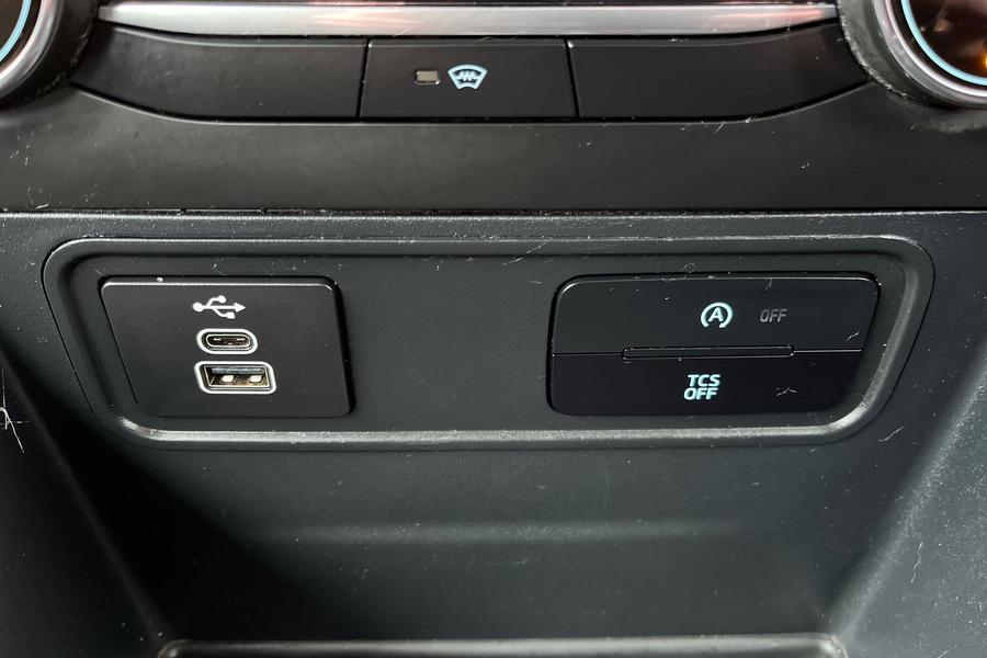 Ford ECOSPORT Photo autoimg-8147bee44807705ae74b48d0e48950f48847d7af.jpg