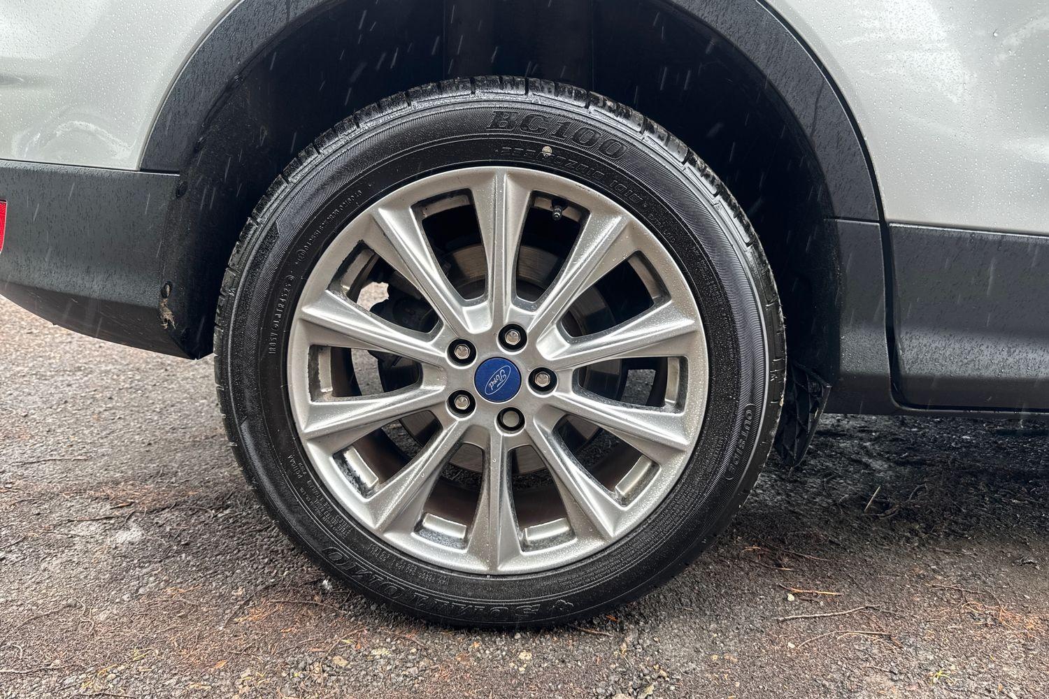 Ford KUGA Photo 37